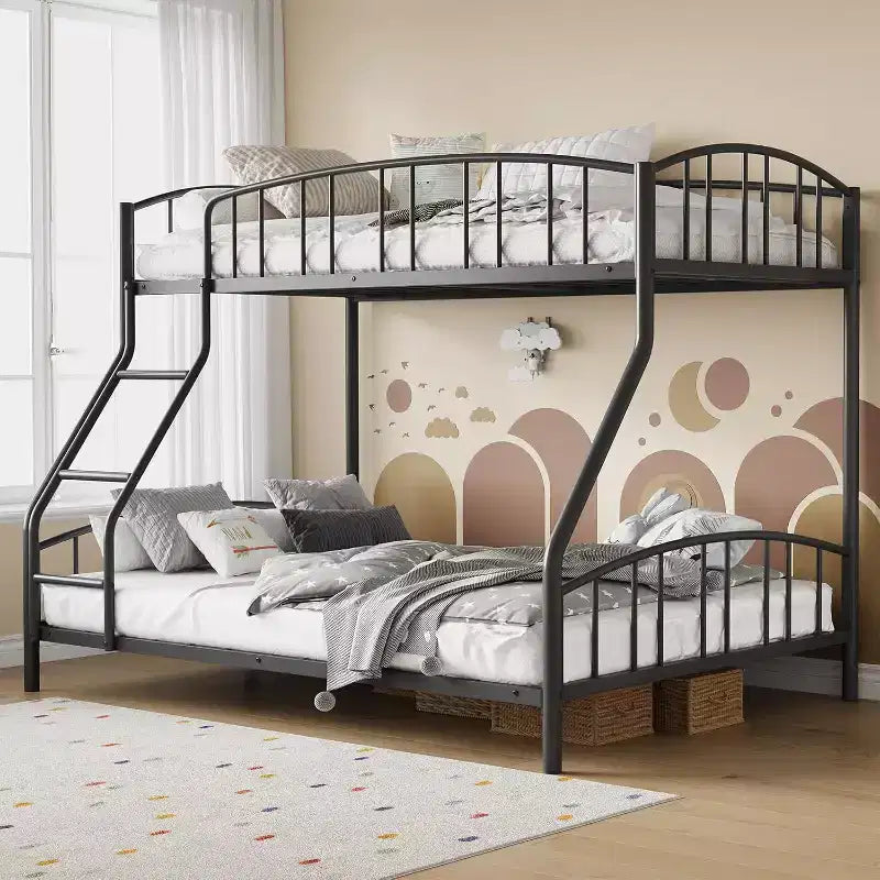 Letto a castello in metallo con scala e ringhiera, due posti, nero/rosa/bianco, piazza e mezza/matrimoniale